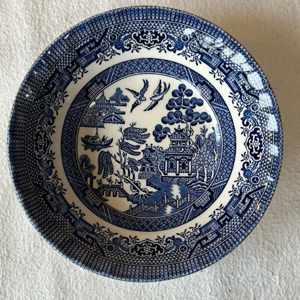 Vintage Blue Willow Royal Wessex China Bowl